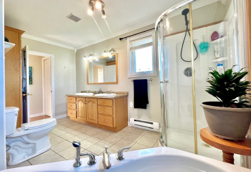 38 GOOBIES ROAD N, GOOBIES NORTH, Newfoundland, Canada A0B 2N0, ,1 BathroomBathrooms,Residential,For Sale,GOOBIES ROAD N,6115