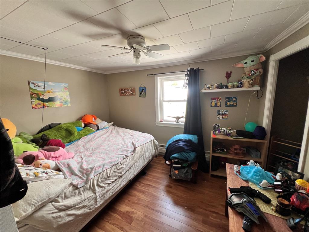 9-11 SMITH STREET, BAY ROBERTS, Newfoundland, Canada A0A 1G0, ,1 BathroomBathrooms,Residential,For Sale,SMITH STREET,6116