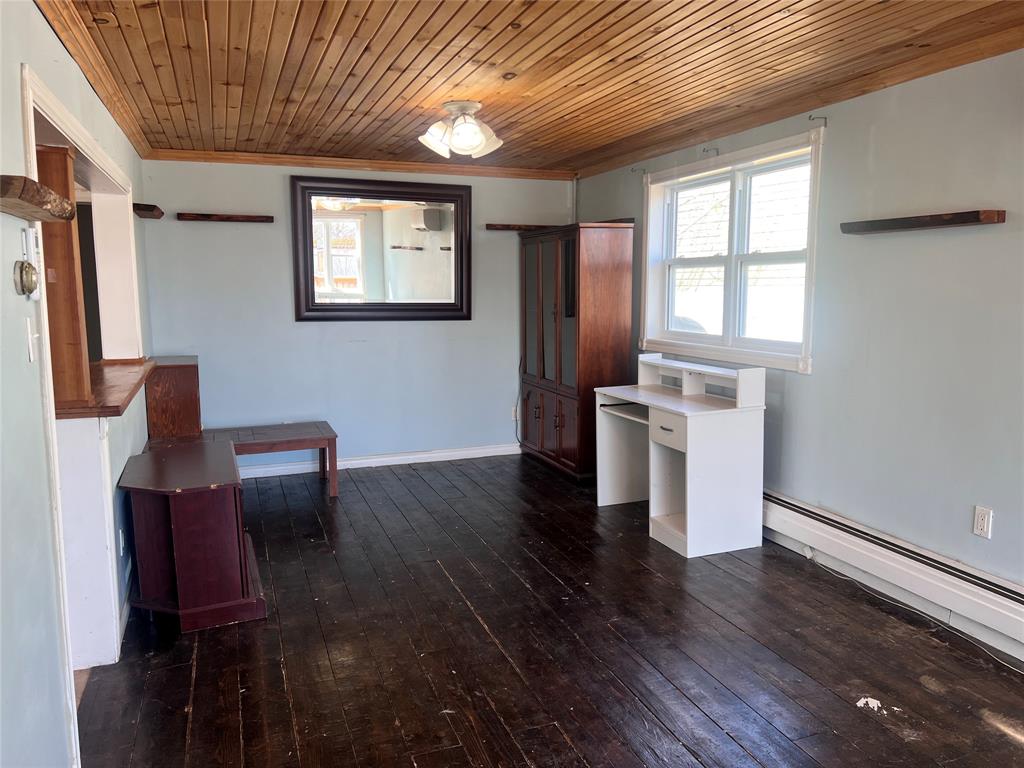 9-11 SMITH STREET, BAY ROBERTS, Newfoundland, Canada A0A 1G0, ,1 BathroomBathrooms,Residential,For Sale,SMITH STREET,6116