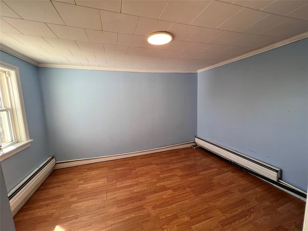 9-11 SMITH STREET, BAY ROBERTS, Newfoundland, Canada A0A 1G0, ,1 BathroomBathrooms,Residential,For Sale,SMITH STREET,6116