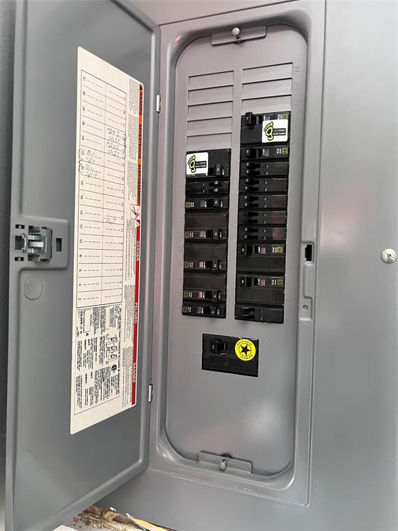 9-11 SMITH STREET, BAY ROBERTS, Newfoundland, Canada A0A 1G0, ,1 BathroomBathrooms,Residential,For Sale,SMITH STREET,6116