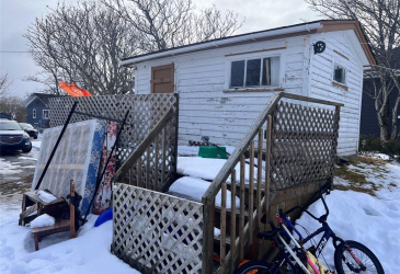 9-11 SMITH STREET, BAY ROBERTS, Newfoundland, Canada A0A 1G0, ,1 BathroomBathrooms,Residential,For Sale,SMITH STREET,6116