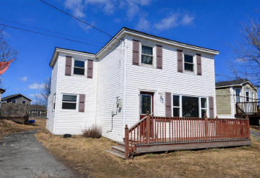 9-11 SMITH STREET, BAY ROBERTS, Newfoundland, Canada A0A 1G0, ,1 BathroomBathrooms,Residential,For Sale,SMITH STREET,6116