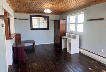 9-11 SMITH STREET, BAY ROBERTS, Newfoundland, Canada A0A 1G0, ,1 BathroomBathrooms,Residential,For Sale,SMITH STREET,6116