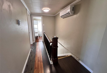 9-11 SMITH STREET, BAY ROBERTS, Newfoundland, Canada A0A 1G0, ,1 BathroomBathrooms,Residential,For Sale,SMITH STREET,6116