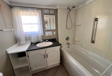 9-11 SMITH STREET, BAY ROBERTS, Newfoundland, Canada A0A 1G0, ,1 BathroomBathrooms,Residential,For Sale,SMITH STREET,6116