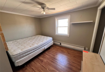 9-11 SMITH STREET, BAY ROBERTS, Newfoundland, Canada A0A 1G0, ,1 BathroomBathrooms,Residential,For Sale,SMITH STREET,6116