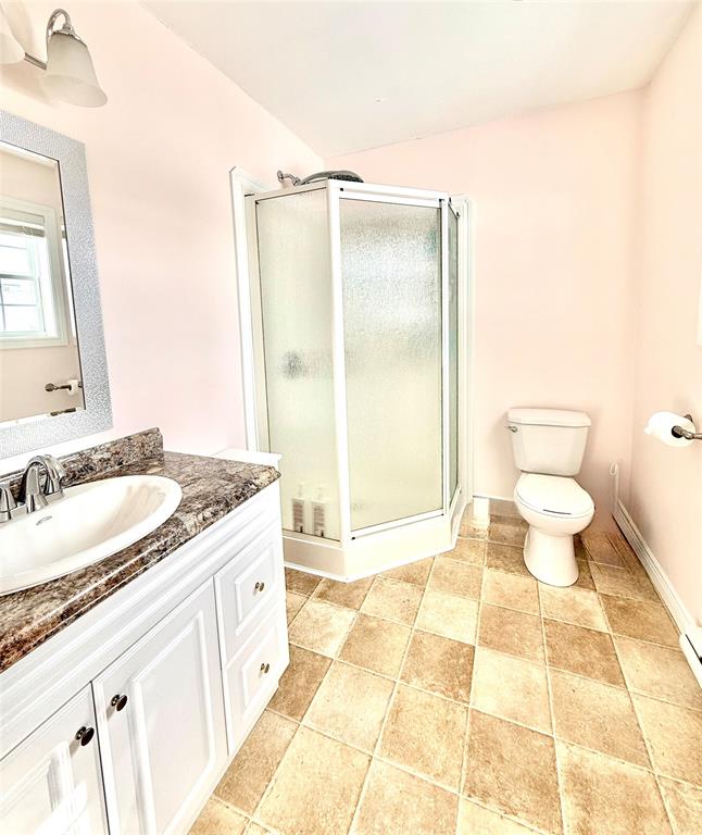 3 LORI ANN PLACE, CLARENVILLE, Newfoundland, Canada A5A 4M1, ,2 BathroomsBathrooms,Residential,For Sale,LORI ANN PLACE,6117