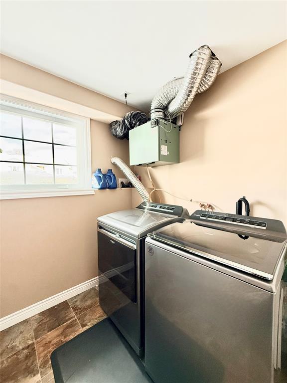 3 LORI ANN PLACE, CLARENVILLE, Newfoundland, Canada A5A 4M1, ,2 BathroomsBathrooms,Residential,For Sale,LORI ANN PLACE,6117