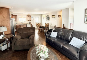 3 LORI ANN PLACE, CLARENVILLE, Newfoundland, Canada A5A 4M1, ,2 BathroomsBathrooms,Residential,For Sale,LORI ANN PLACE,6117