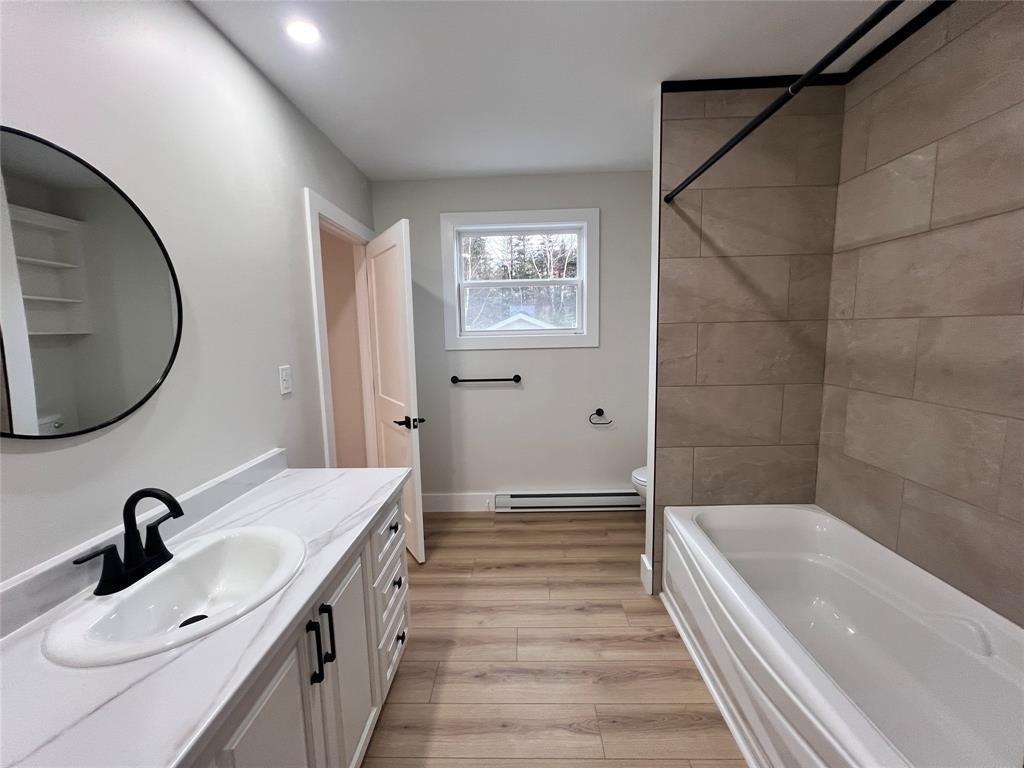 14-16 FARM ROAD, BAY ROBERTS, Newfoundland, Canada A0A 1G0, ,2 BathroomsBathrooms,Residential,For Sale,FARM ROAD,6122