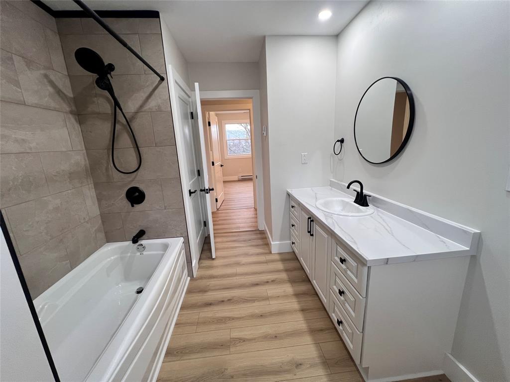 14-16 FARM ROAD, BAY ROBERTS, Newfoundland, Canada A0A 1G0, ,2 BathroomsBathrooms,Residential,For Sale,FARM ROAD,6122