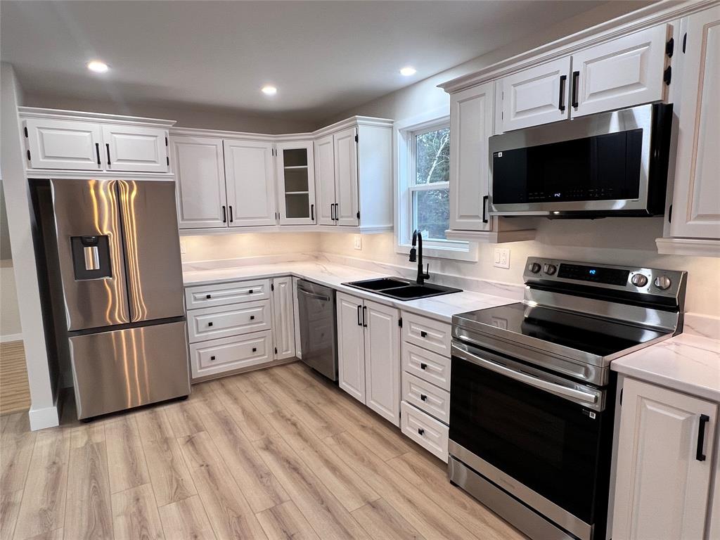 14-16 FARM ROAD, BAY ROBERTS, Newfoundland, Canada A0A 1G0, ,2 BathroomsBathrooms,Residential,For Sale,FARM ROAD,6122