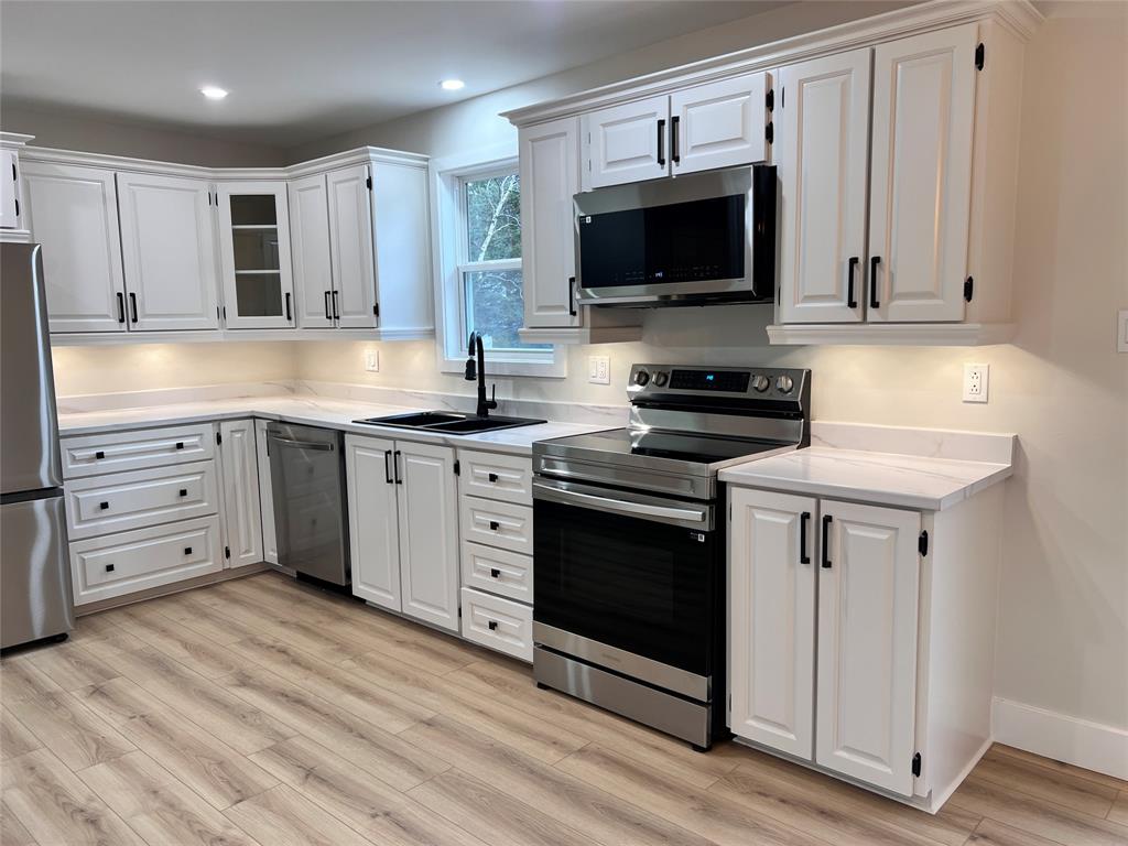 14-16 FARM ROAD, BAY ROBERTS, Newfoundland, Canada A0A 1G0, ,2 BathroomsBathrooms,Residential,For Sale,FARM ROAD,6122