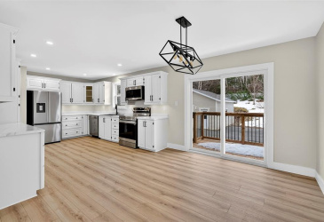 14-16 FARM ROAD, BAY ROBERTS, Newfoundland, Canada A0A 1G0, ,2 BathroomsBathrooms,Residential,For Sale,FARM ROAD,6122