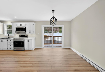 14-16 FARM ROAD, BAY ROBERTS, Newfoundland, Canada A0A 1G0, ,2 BathroomsBathrooms,Residential,For Sale,FARM ROAD,6122