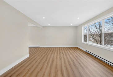 14-16 FARM ROAD, BAY ROBERTS, Newfoundland, Canada A0A 1G0, ,2 BathroomsBathrooms,Residential,For Sale,FARM ROAD,6122