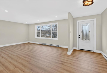 14-16 FARM ROAD, BAY ROBERTS, Newfoundland, Canada A0A 1G0, ,2 BathroomsBathrooms,Residential,For Sale,FARM ROAD,6122