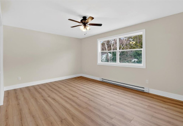 14-16 FARM ROAD, BAY ROBERTS, Newfoundland, Canada A0A 1G0, ,2 BathroomsBathrooms,Residential,For Sale,FARM ROAD,6122