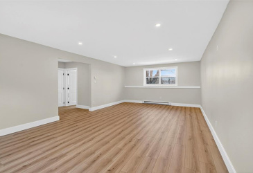 14-16 FARM ROAD, BAY ROBERTS, Newfoundland, Canada A0A 1G0, ,2 BathroomsBathrooms,Residential,For Sale,FARM ROAD,6122