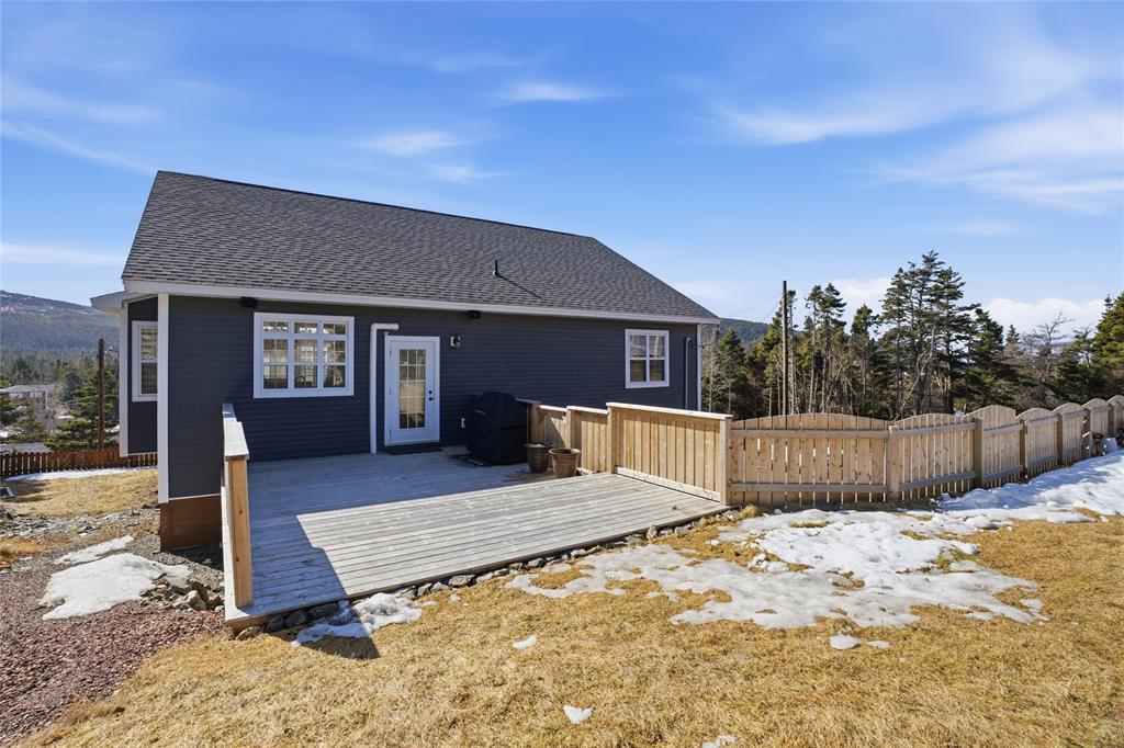 73A MAIN ROAD, ST. BERNARD'S-JACQUES FONTAINE, Newfoundland, Canada A0E 2T0, ,3 BathroomsBathrooms,Residential,For Sale,MAIN ROAD,6126