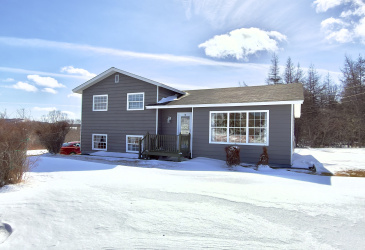 120 MAIN ROAD, SUNNYSIDE, Newfoundland, Canada A0B 3J0, ,1 BathroomBathrooms,Residential,For Sale,MAIN ROAD,6127