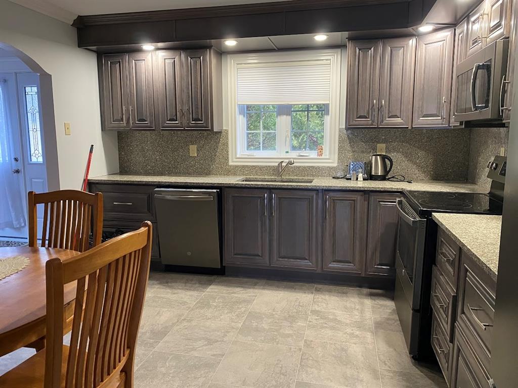 35 RATTLEY ROW, BRIGUS, Newfoundland, Canada A0A 1K0, ,1 BathroomBathrooms,Residential,For Sale,RATTLEY ROW,6128