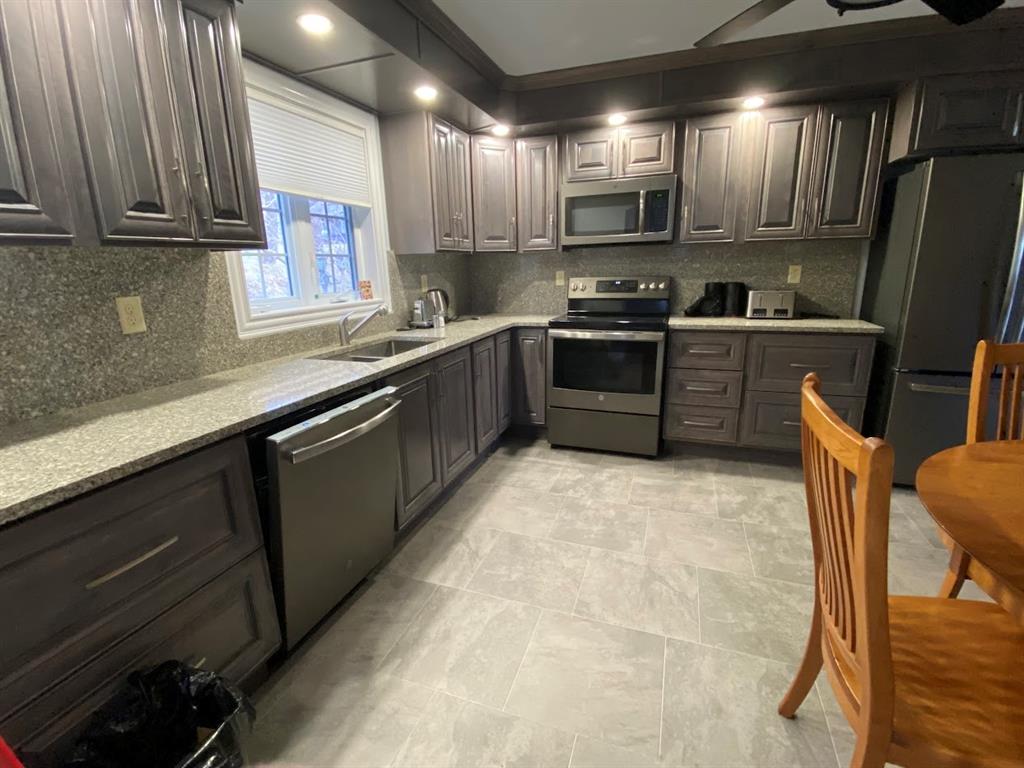 35 RATTLEY ROW, BRIGUS, Newfoundland, Canada A0A 1K0, ,1 BathroomBathrooms,Residential,For Sale,RATTLEY ROW,6128