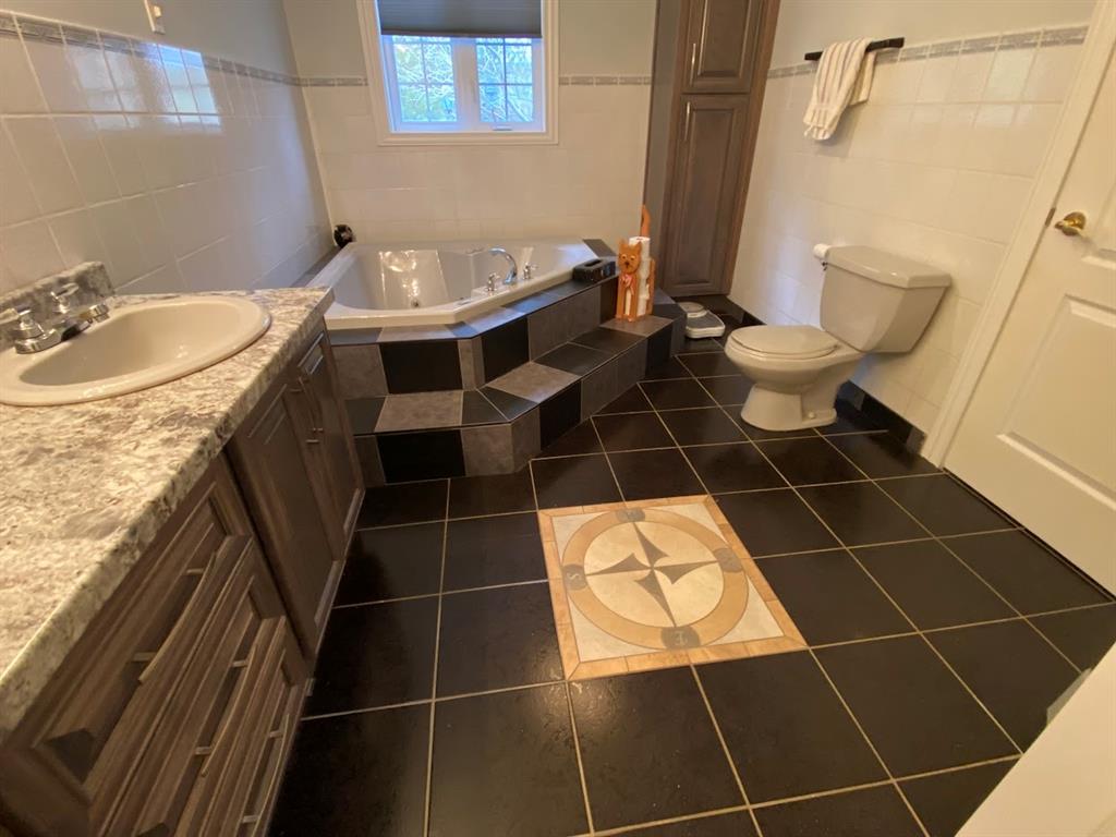 35 RATTLEY ROW, BRIGUS, Newfoundland, Canada A0A 1K0, ,1 BathroomBathrooms,Residential,For Sale,RATTLEY ROW,6128