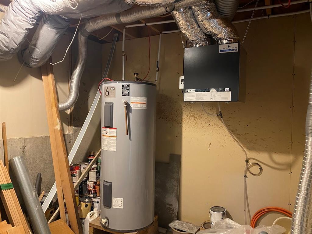 35 RATTLEY ROW, BRIGUS, Newfoundland, Canada A0A 1K0, ,1 BathroomBathrooms,Residential,For Sale,RATTLEY ROW,6128