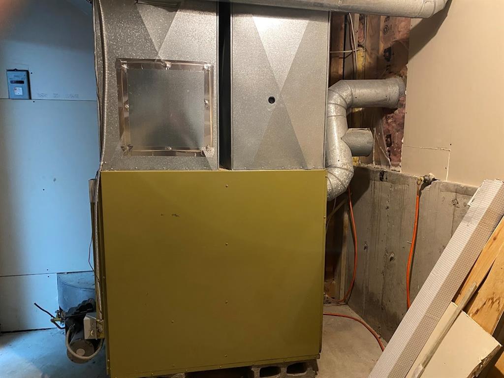 35 RATTLEY ROW, BRIGUS, Newfoundland, Canada A0A 1K0, ,1 BathroomBathrooms,Residential,For Sale,RATTLEY ROW,6128