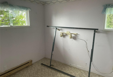 76 MAIN HIGHWAY, BLAKETOWN, Newfoundland, Canada A0B 1C0, ,1 BathroomBathrooms,Residential,For Sale,MAIN HIGHWAY,6130