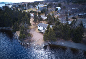 76 MAIN HIGHWAY, BLAKETOWN, Newfoundland, Canada A0B 1C0, ,1 BathroomBathrooms,Residential,For Sale,MAIN HIGHWAY,6130