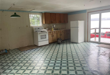 76 MAIN HIGHWAY, BLAKETOWN, Newfoundland, Canada A0B 1C0, ,1 BathroomBathrooms,Residential,For Sale,MAIN HIGHWAY,6130