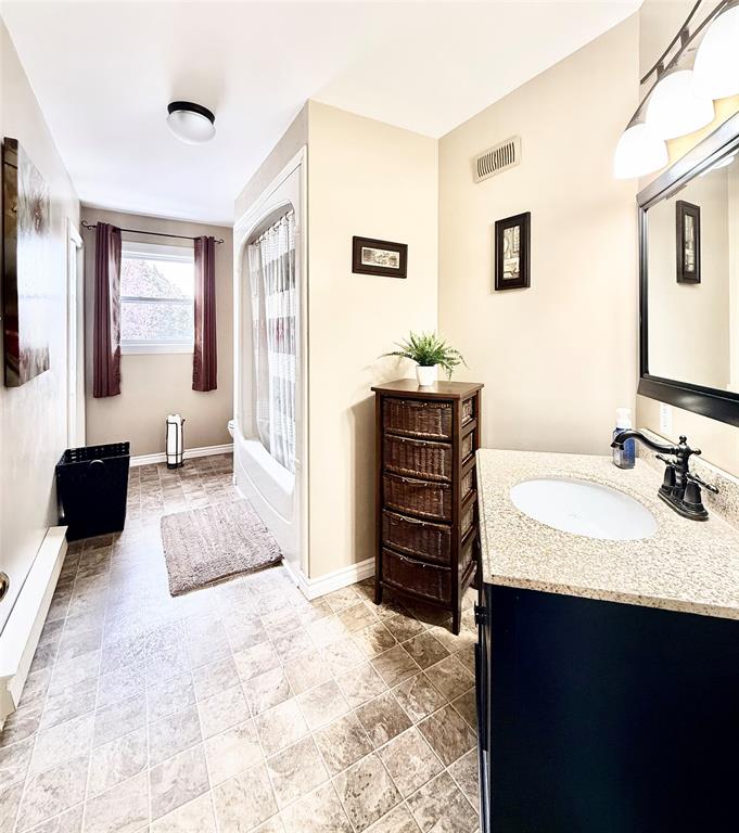 2 ELLIOTT PLACE, CLARENVILLE, Newfoundland, Canada A5A 2B8, ,1 BathroomBathrooms,Residential,For Sale,ELLIOTT PLACE,6131