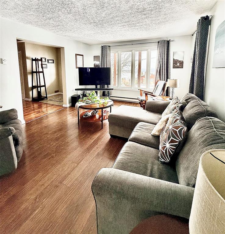 2 ELLIOTT PLACE, CLARENVILLE, Newfoundland, Canada A5A 2B8, ,1 BathroomBathrooms,Residential,For Sale,ELLIOTT PLACE,6131