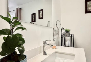 2 ELLIOTT PLACE, CLARENVILLE, Newfoundland, Canada A5A 2B8, ,1 BathroomBathrooms,Residential,For Sale,ELLIOTT PLACE,6131