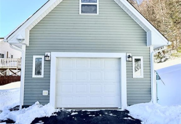 2 ELLIOTT PLACE, CLARENVILLE, Newfoundland, Canada A5A 2B8, ,1 BathroomBathrooms,Residential,For Sale,ELLIOTT PLACE,6131