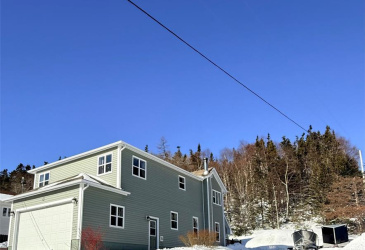 2 ELLIOTT PLACE, CLARENVILLE, Newfoundland, Canada A5A 2B8, ,1 BathroomBathrooms,Residential,For Sale,ELLIOTT PLACE,6131