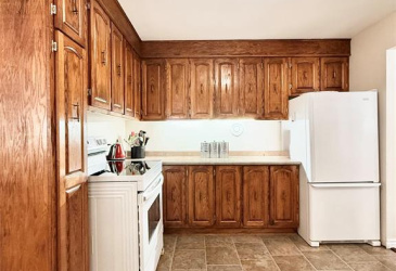 2 ELLIOTT PLACE, CLARENVILLE, Newfoundland, Canada A5A 2B8, ,1 BathroomBathrooms,Residential,For Sale,ELLIOTT PLACE,6131