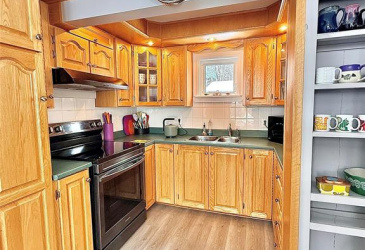 2 POPLAR ROAD, CLARENVILLE, Newfoundland, Canada A5A 1W1, ,1 BathroomBathrooms,Residential,For Sale,POPLAR ROAD,6132