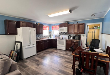 388 SHEARSTOWN ROAD, BAY ROBERTS, Newfoundland, Canada A0A 3V0, ,1 BathroomBathrooms,Residential,For Sale,SHEARSTOWN ROAD,6134