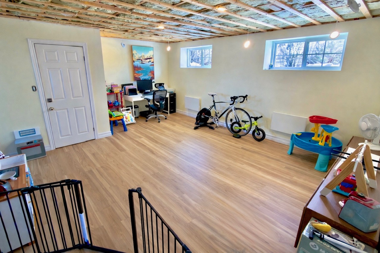 23 CHURCH ROAD, CLARENVILLE, Newfoundland, Canada A5A 4E8, ,1 BathroomBathrooms,Residential,For Sale,CHURCH ROAD,6138