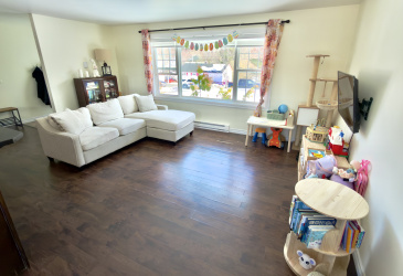 23 CHURCH ROAD, CLARENVILLE, Newfoundland, Canada A5A 4E8, ,1 BathroomBathrooms,Residential,For Sale,CHURCH ROAD,6138