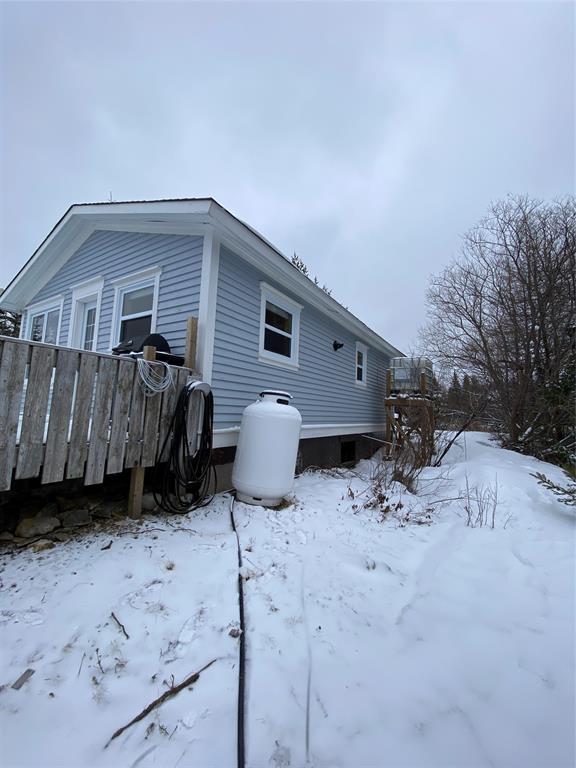5 GULL POND, NEW HARBOUR, Newfoundland, Canada A0G 1G0, ,1 BathroomBathrooms,Residential,For Sale,GULL POND,6140