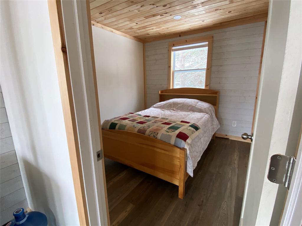 5 GULL POND, NEW HARBOUR, Newfoundland, Canada A0G 1G0, ,1 BathroomBathrooms,Residential,For Sale,GULL POND,6140