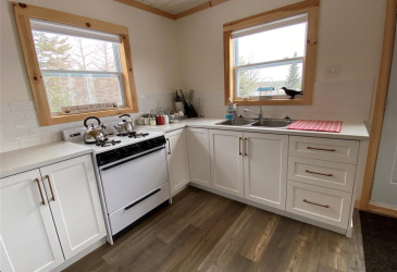 5 GULL POND, NEW HARBOUR, Newfoundland, Canada A0G 1G0, ,1 BathroomBathrooms,Residential,For Sale,GULL POND,6140