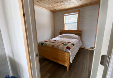 5 GULL POND, NEW HARBOUR, Newfoundland, Canada A0G 1G0, ,1 BathroomBathrooms,Residential,For Sale,GULL POND,6140