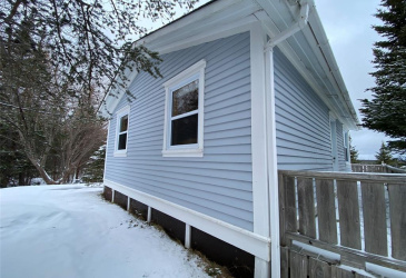 5 GULL POND, NEW HARBOUR, Newfoundland, Canada A0G 1G0, ,1 BathroomBathrooms,Residential,For Sale,GULL POND,6140