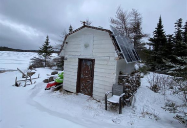 5 GULL POND, NEW HARBOUR, Newfoundland, Canada A0G 1G0, ,1 BathroomBathrooms,Residential,For Sale,GULL POND,6140
